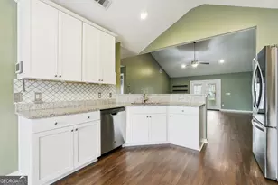 141 Grimsby Rd, Savannah, GA 31407 - Photo 12