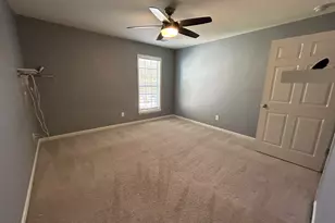 706 Oracle Dr, Lawrenceville, GA 30043 - Photo 16