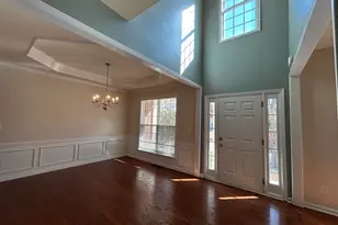 706 Oracle Dr, Lawrenceville, GA 30043 - Photo 2