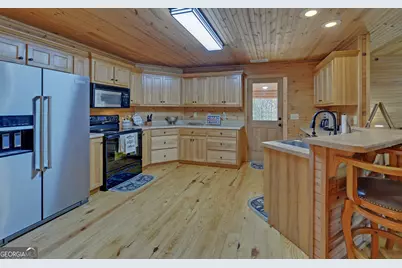 1056 Sweetwater Drive, Clarkesville, GA 30523 - Photo 10