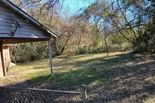 909 Johnson St, Macon, GA 31217 - Photo 2