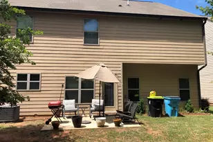 375 Bandelier Cir, Hampton, GA 30228 - Photo 2