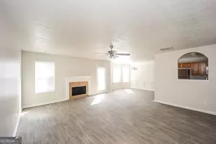 752 Wood Bend Ct, Riverdale, GA 30296 - Photo 4