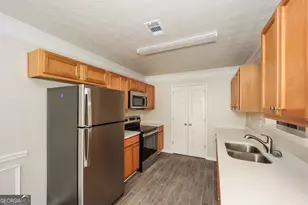 752 Wood Bend Ct, Riverdale, GA 30296 - Photo 6