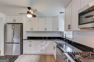 5266 Long Green Ln, Stone Mountain, GA 30088 - Photo 12