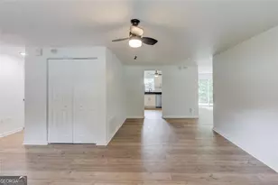 5266 Long Green Ln, Stone Mountain, GA 30088 - Photo 8