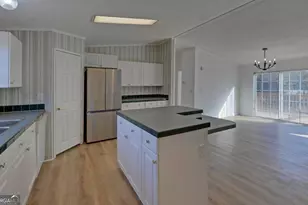 1241 W Currahee St, Toccoa, GA 30577 - Photo 16