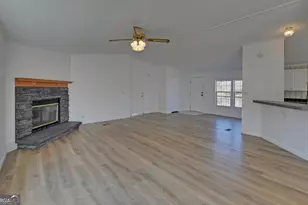 1241 W Currahee St, Toccoa, GA 30577 - Photo 8