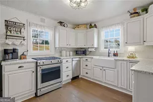 8525 Lanierland Farms Dr, Gainesville, GA 30506 - Photo 14