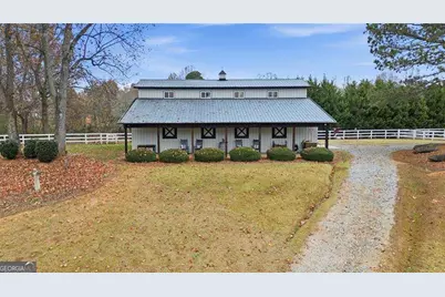 8525 Lanierland Farms Drive, Gainesville, GA 30506 - Photo 32