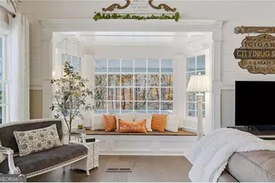 8525 Lanierland Farms Drive, Gainesville, GA 30506 - Photo 8