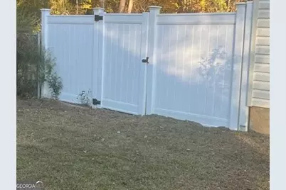 562 Maurice Drive, Swainsboro, GA 30401 - Photo 4