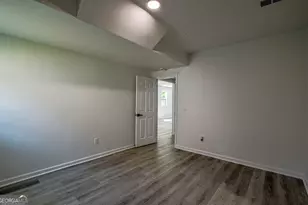 515 Allens Landing Ct, Lawrenceville, GA 30045 - Photo 8