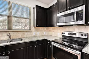 2426 Bellyard Dr, Buford, GA 30519 - Photo 12