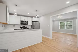 1335 E Washington Ave, East Point, GA 30344 - Photo 10