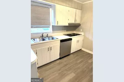 819 Ellenwood Circle W, Macon, GA 31204 - Photo 4