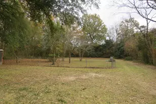 413 W Floyd St, Sandersville, GA 31082 - Photo 12