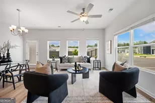 9457 Maple Grv Ln, Jonesboro, GA 30238 - Photo 12