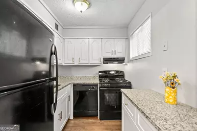 120 Biscayne Drive NW #B3, Atlanta, GA 30309 - Photo 8