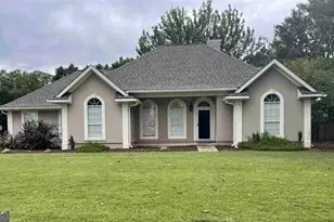 304 Jubilee Cir, Bonaire, GA 31005 - Photo 1