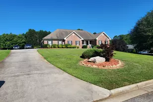 1205 Mill Creek Ln, Stockbridge, GA 30281 - Photo 2