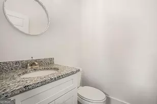 352 Davis St, Monroe, GA 30655 - Photo 16