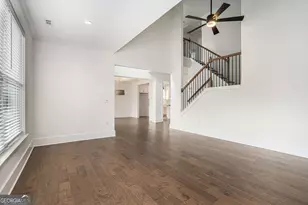352 Davis St, Monroe, GA 30655 - Photo 8