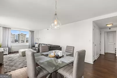 2479 Peachtree Road NE #APT 1716, Atlanta, GA 30305 - Photo 12