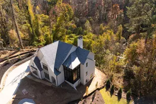 469 Emily Reed Ln, Atlanta, GA 30342 - Photo 14