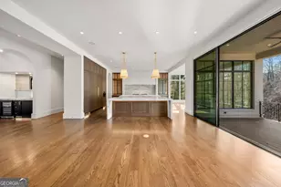 469 Emily Reed Ln, Atlanta, GA 30342 - Photo 12
