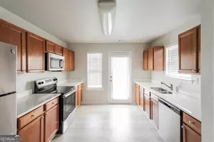 160 Lakeside Point, Covington, GA 30016 - Photo 6