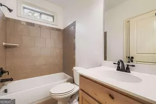 374 Beaumont Farms Dr, Sharpsburg, GA 30277 - Photo 16