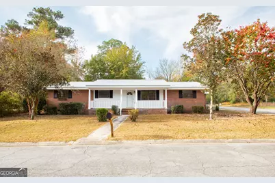 407 Pineview Drive, Waycross, GA 31501 - Photo 2