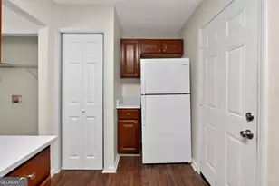 2516 Peachwood Circle, Atlanta, GA 30345 - Photo 4