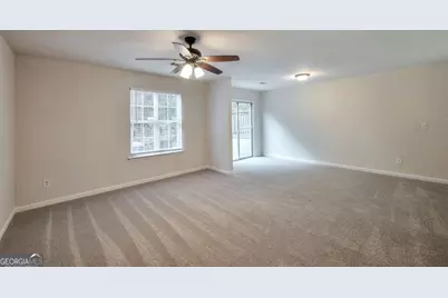 6338 Hickory Lane Circle, Union City, GA 30291 - Photo 10