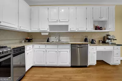 7155 Roswell Road #14, Sandy Springs, GA 30328 - Photo 12