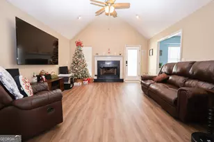 215 Stonefield Cir, Macon, GA 31216 - Photo 4