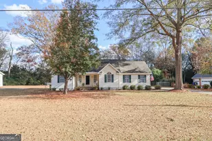 215 Stonefield Cir, Macon, GA 31216 - Photo 2