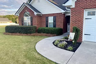 310 Hillside Dr SW, Calhoun, GA 30701 - Photo 2