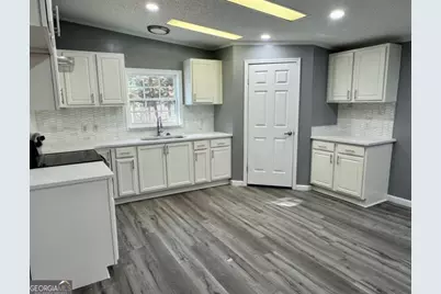 208 Holliday Way, Carrollton, GA 30116 - Photo 10