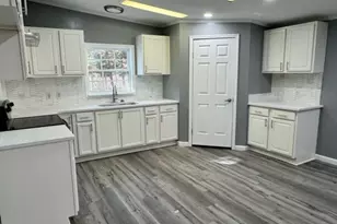 208 Holliday Way, Carrollton, GA 30116 - Photo 10