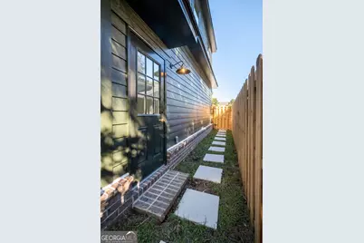 209 E Derenne Avenue, Savannah, GA 31405 - Photo 46