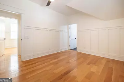 209 E Derenne Avenue, Savannah, GA 31405 - Photo 32