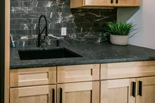 209 E Derenne Ave, Savannah, GA 31405 - Photo 26