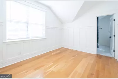 209 E Derenne Avenue, Savannah, GA 31405 - Photo 36