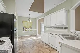 122 Mosswood Dr, Newnan, GA 30265 - Photo 18