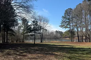 195 Hamil Rd, Griffin, GA 30223 - Photo 1