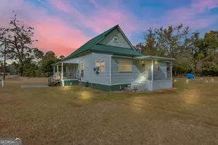 1702 Albany Ave, Waycross, GA 31503 - Photo 1