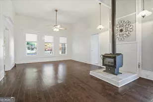 42 S Hunter St, Senoia, GA 30276 - Photo 20