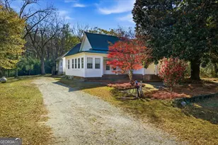 42 S Hunter St, Senoia, GA 30276 - Photo 44